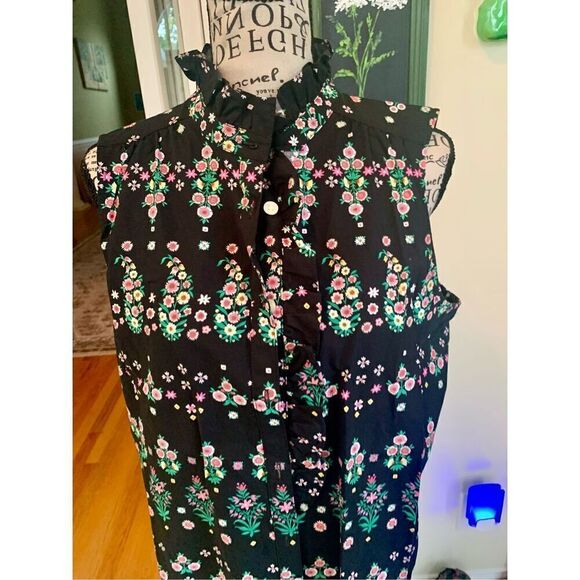 Ann Taylor Sleeveless top NWOT - Picture 4 of 6